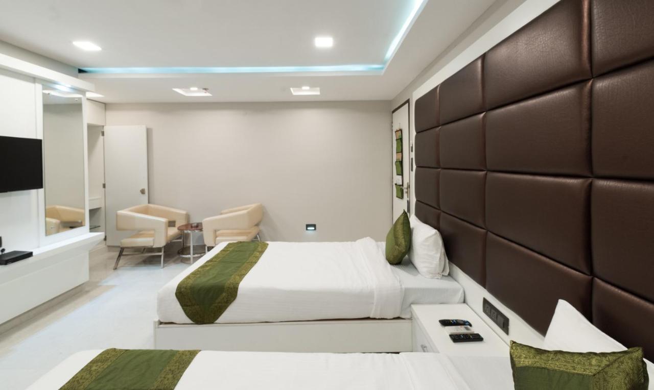 Treebo Trend Glorious Rim Rocks Palace Calcutá Exterior foto